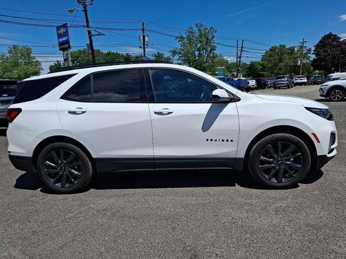 Used 2023 Chevrolet Equinox RS AWD/4WD image 9