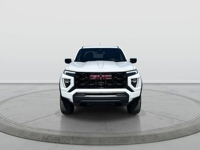 Used 2025 GMC Canyon Elevation