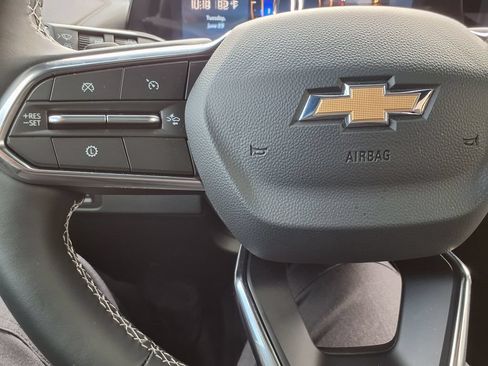 Used 2026 Chevrolet Traverse LT w/ LPO, Floor Liner Package FWD image 23