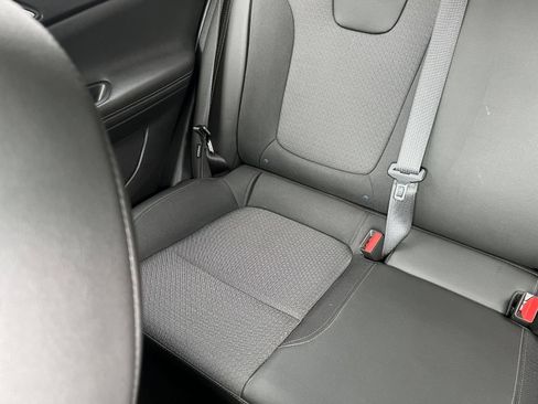 Used 2025 Buick Encore GX Preferred FWD image 40