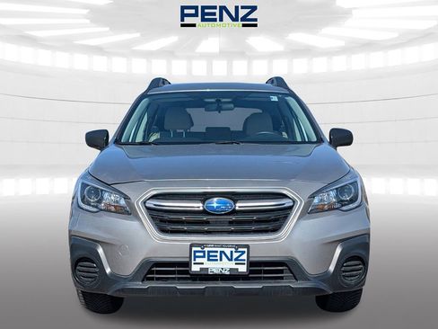 Used 2018 Subaru Outback 2.5i AWD/4WD image 2