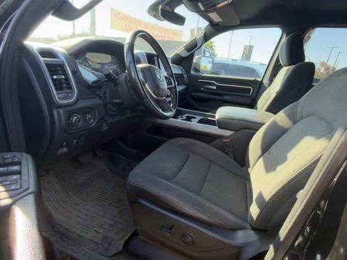 Used 2025 RAM 1500 Big Horn AWD/4WD image 6