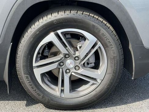 Used 2021 GMC Terrain SLT w/ Infotainment Package II image 5