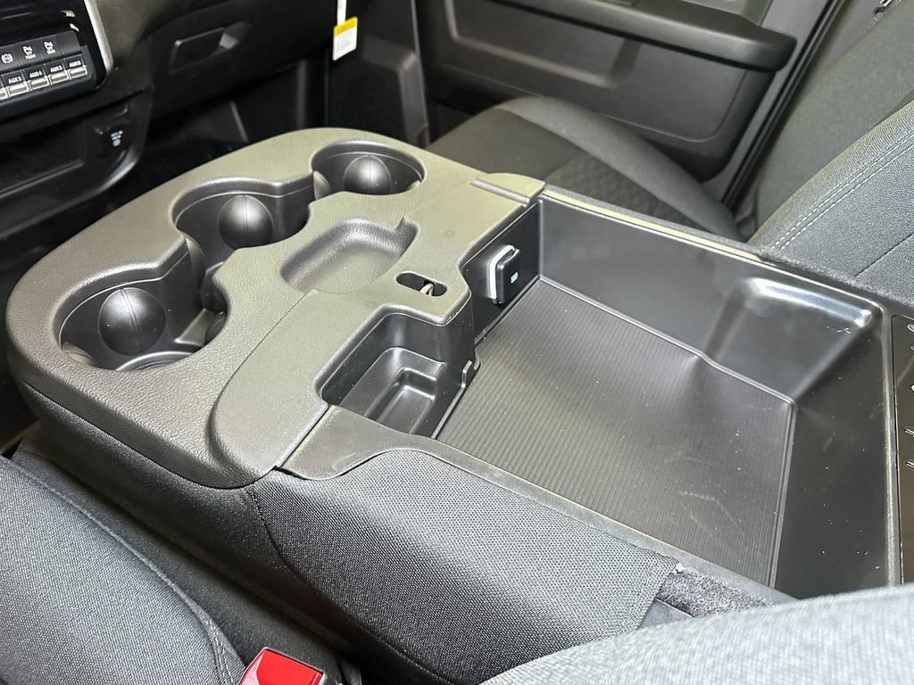 New 2026 RAM 3500 Tradesman AWD/4WD image 31