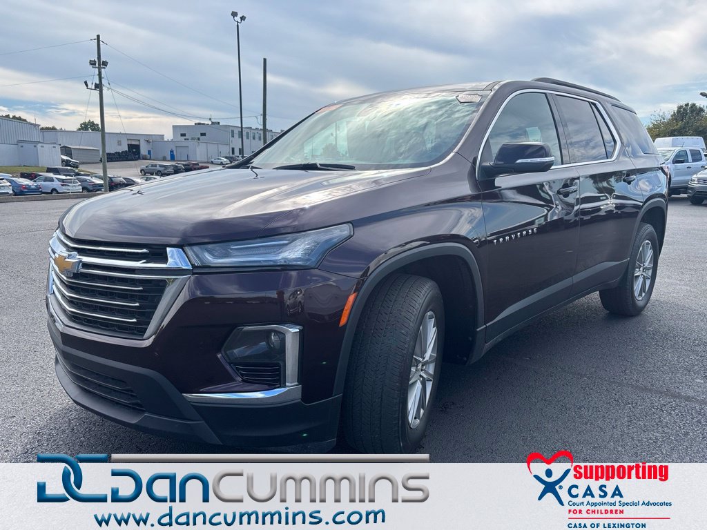 Used 2023 Chevrolet Traverse LT w/ LPO, Floor Liner Package AWD/4WD image 1