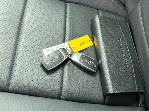 Certified 2024 Mercedes-Benz GLE 350 4MATIC image 8
