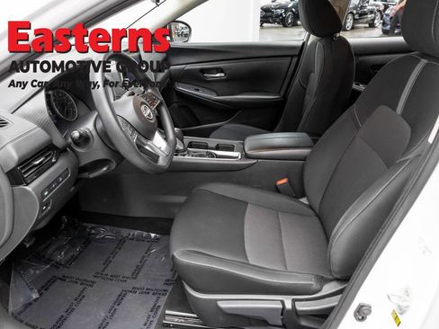 Used 2024 Nissan Sentra SV FWD image 14
