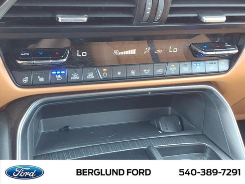 Used 2024 MAZDA CX-90 3.3 Turbo S w/ Premium Plus AWD/4WD image 32