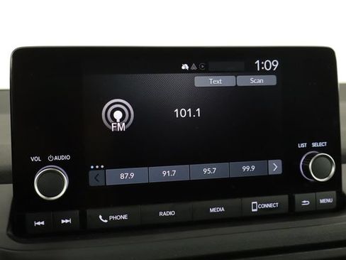 Used 2024 Honda Accord EX image 27