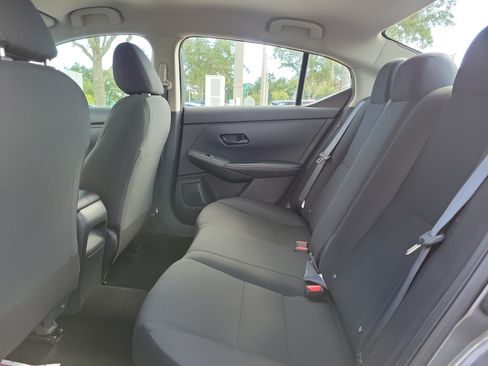 Certified 2025 Nissan Sentra S FWD image 18