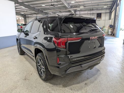 Used 2026 GMC Terrain AT4 AWD/4WD image 5