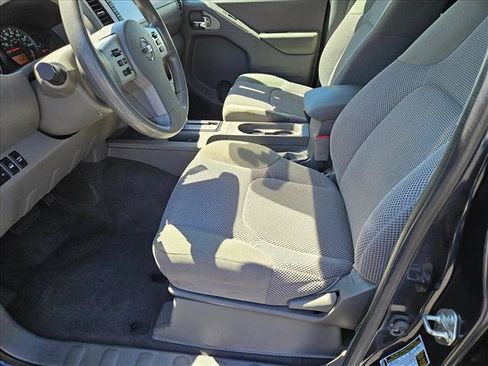 Used 2019 Nissan Frontier SV AWD/4WD image 15