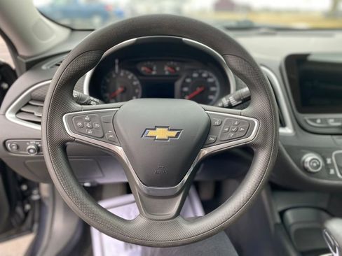Used 2023 Chevrolet Malibu LS FWD image 28