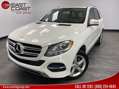Used 2016 Mercedes-Benz GLE 350 4MATIC w/ Premium Package image 1