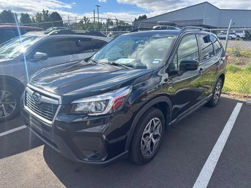 Used 2019 Subaru Forester Premium AWD/4WD image 1