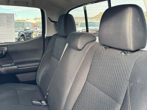 Used 2021 Toyota Tacoma SR5 w/ Trail Edition image 16