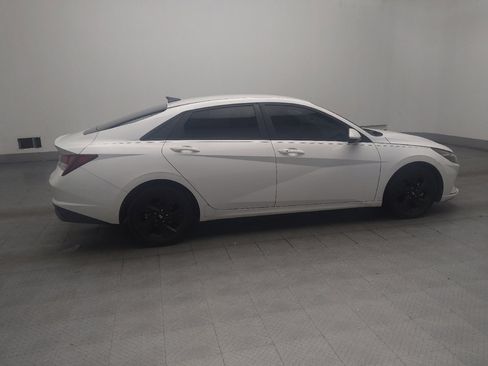 Used 2021 Hyundai Elantra SEL FWD image 10