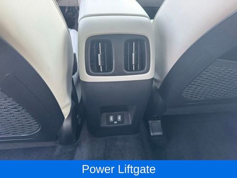 Used 2024 Hyundai Tucson Limited image 16