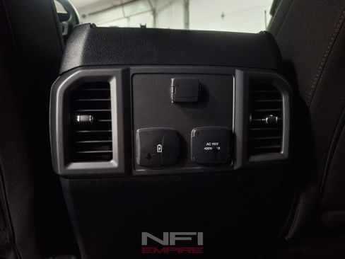 Used 2019 Ford F150 XLT w/ Equipment Group 302A Luxury AWD/4WD image 32