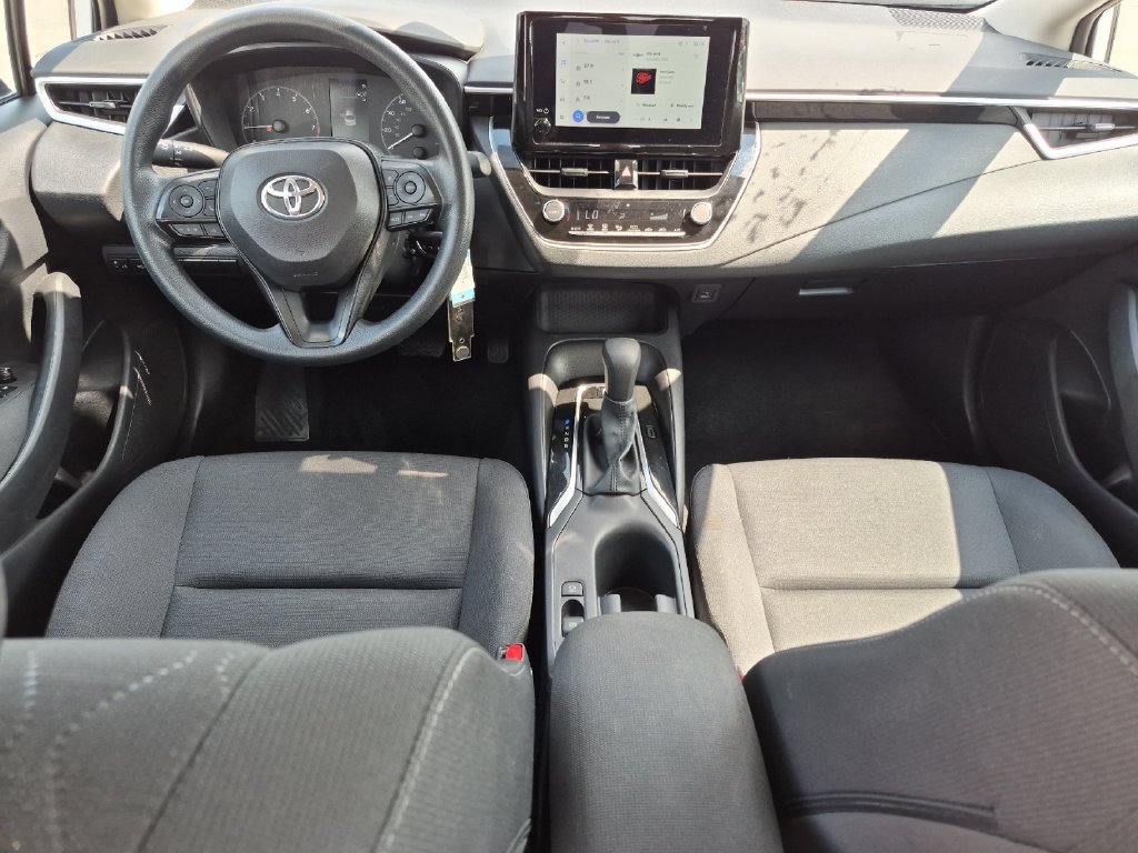 Used 2025 Toyota Corolla LE FWD image 13