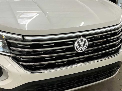 New 2026 Volkswagen Atlas SEL image 33
