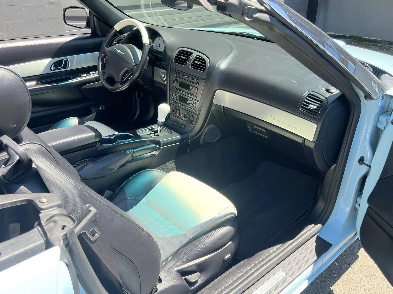 Used 2003 Ford Thunderbird RWD image 24