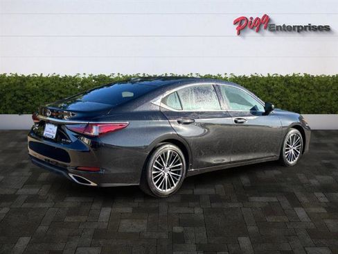 Used 2024 Lexus ES 350 Premium image 9