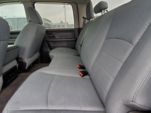 Used 2018 RAM 2500 Tradesman w/ Chrome Appearance Group AWD/4WD image 5