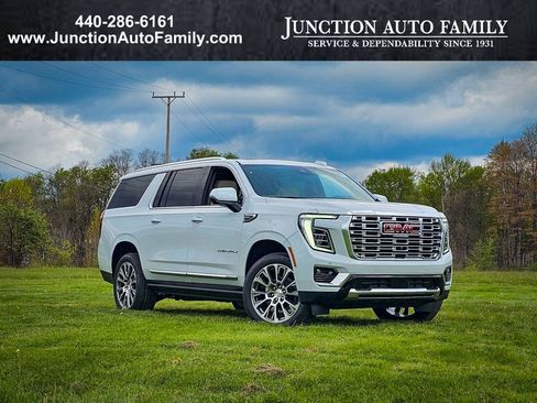 New 2026 GMC Yukon XL Denali w/ Denali Reserve Package AWD/4WD image 1