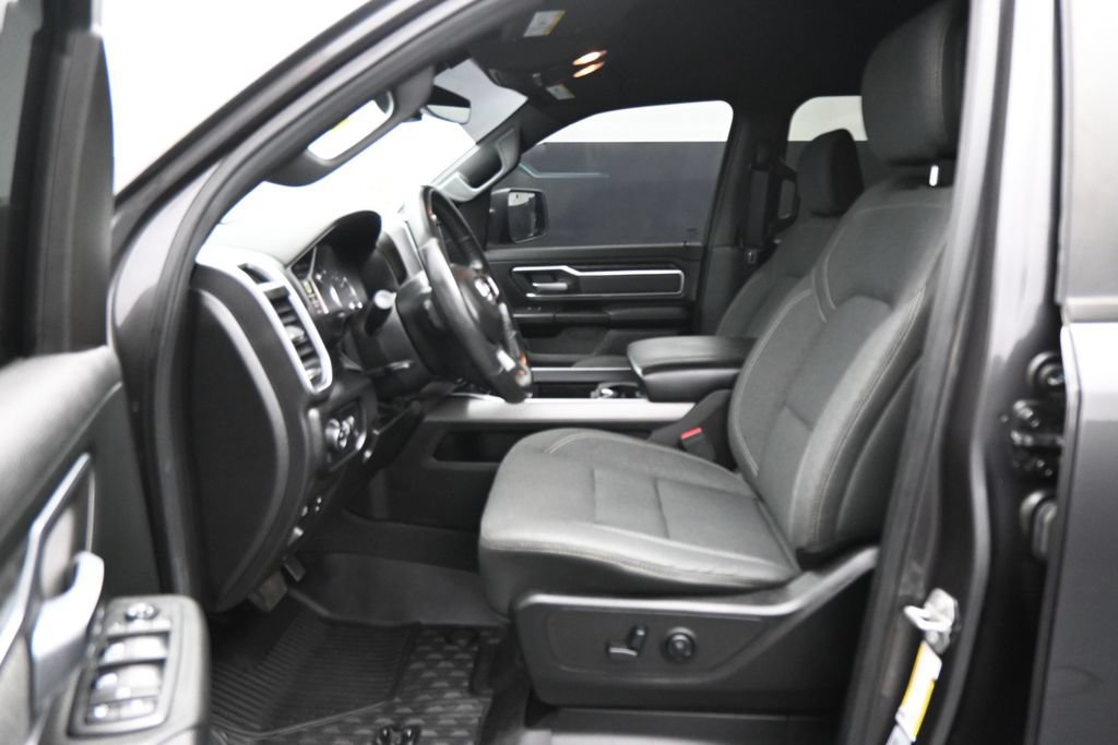 Used 2019 RAM 1500 Big Horn AWD/4WD image 9