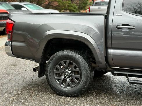 Used 2021 Toyota Tacoma SR5 w/ SR5 Appearance Package (SM) image 8