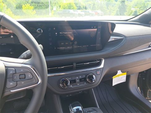 New 2025 Buick Envista Preferred w/ Convenience I Package image 19