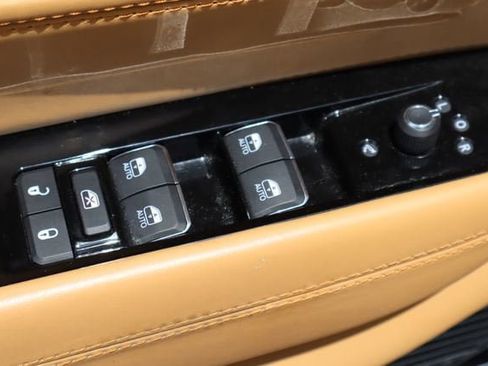 Used 2023 Jeep Grand Wagoneer L Series III AWD/4WD image 25