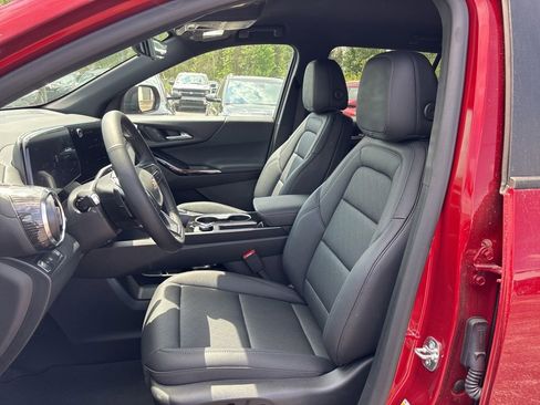New 2026 Chevrolet Equinox LT w/ Convenience Package II FWD image 9
