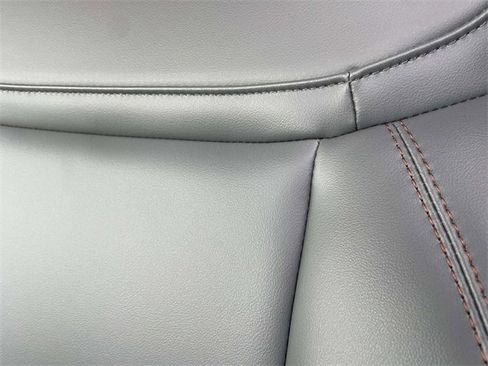 New 2025 Ford Expedition Max Active image 14