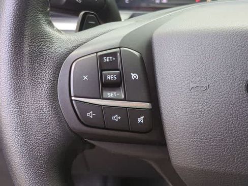 Used 2020 Ford Explorer XLT w/ Equipment Group 202A RWD image 24