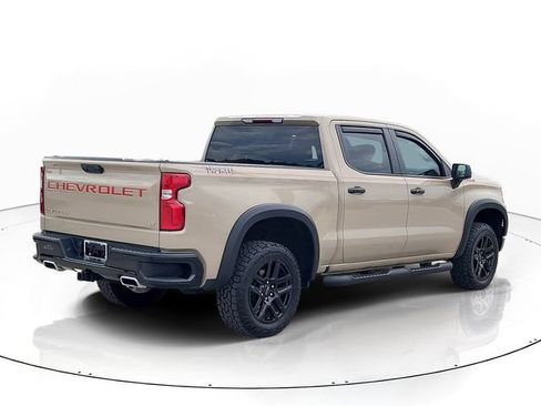 Used 2022 Chevrolet Silverado 1500 LT Trail Boss w/ Protection Package AWD/4WD image 5