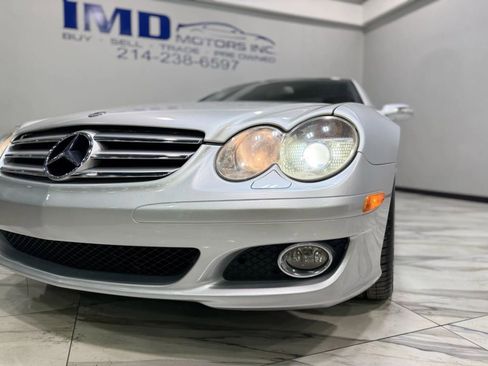 Used 2008 Mercedes-Benz SL 550 w/ P1 Pkg image 7