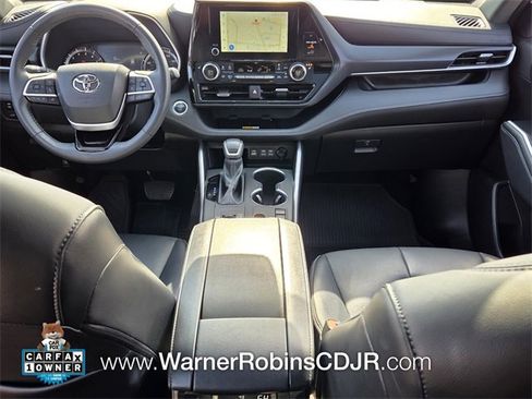 Used 2024 Toyota Highlander XSE image 8