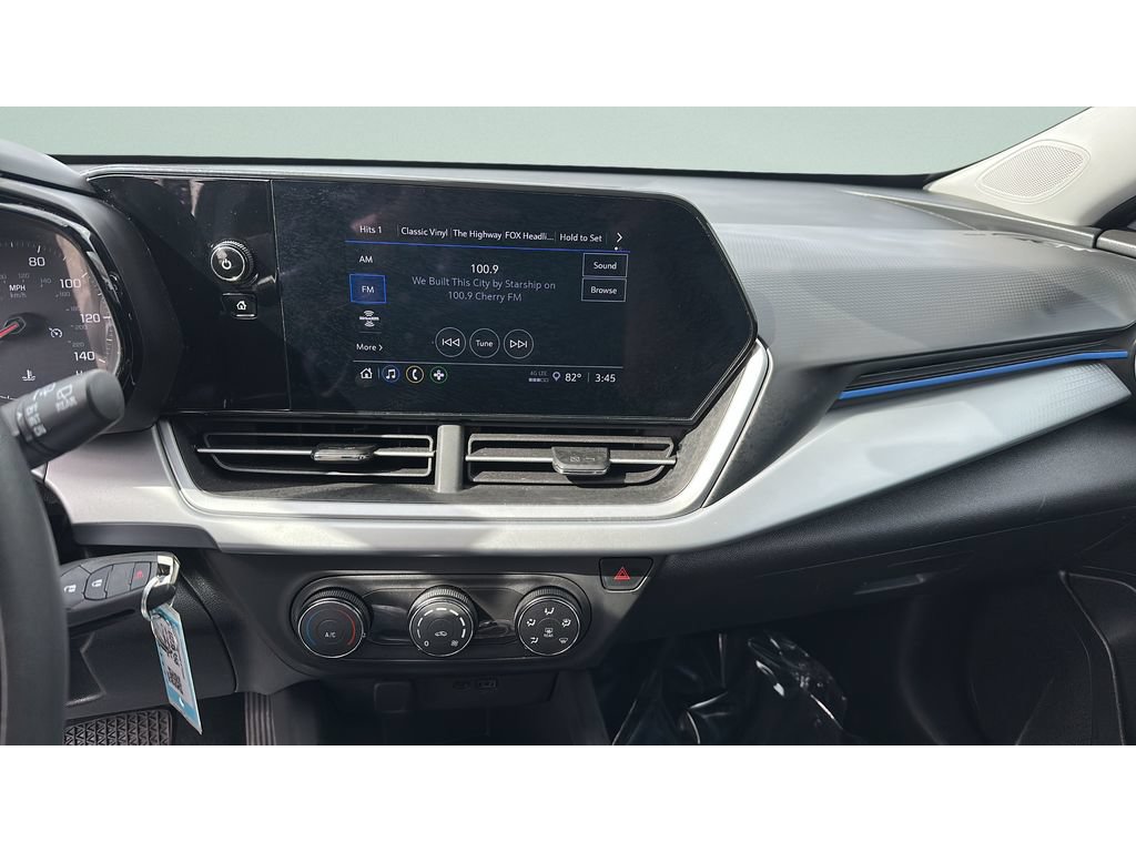 Used 2025 Chevrolet Trax LS FWD image 14