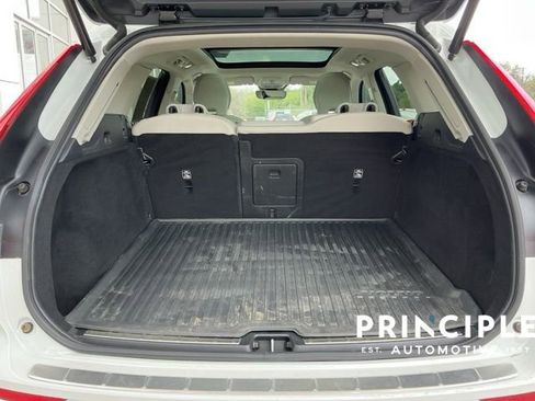 Certified 2023 Volvo XC60 B5 Plus w/ Protection Package Premier AWD/4WD image 12
