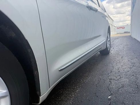 Used 2017 Chrysler Pacifica Touring-L Plus w/ Advanced Safetytec Group image 5