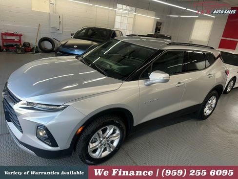 Used 2021 Chevrolet Blazer LT FWD image 11