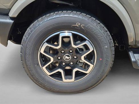 New 2026 Ford Bronco Outer Banks AWD/4WD image 10