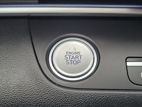 Used 2025 Hyundai Elantra SEL FWD image 26