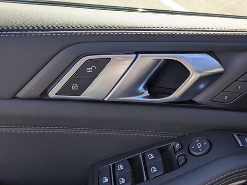 New 2026 BMW X5 M60i w/ Executive Package image 12