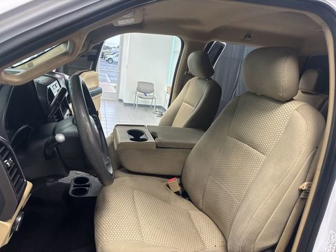 Used 2019 Ford F150 XLT w/ Trailer Tow Package RWD image 19
