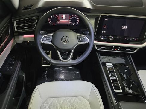 New 2026 Volkswagen Atlas Cross Sport SEL Premium R-Line image 9