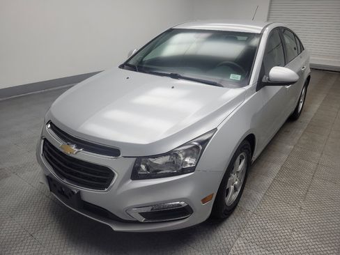 Used 2016 Chevrolet Cruze LT FWD image 15