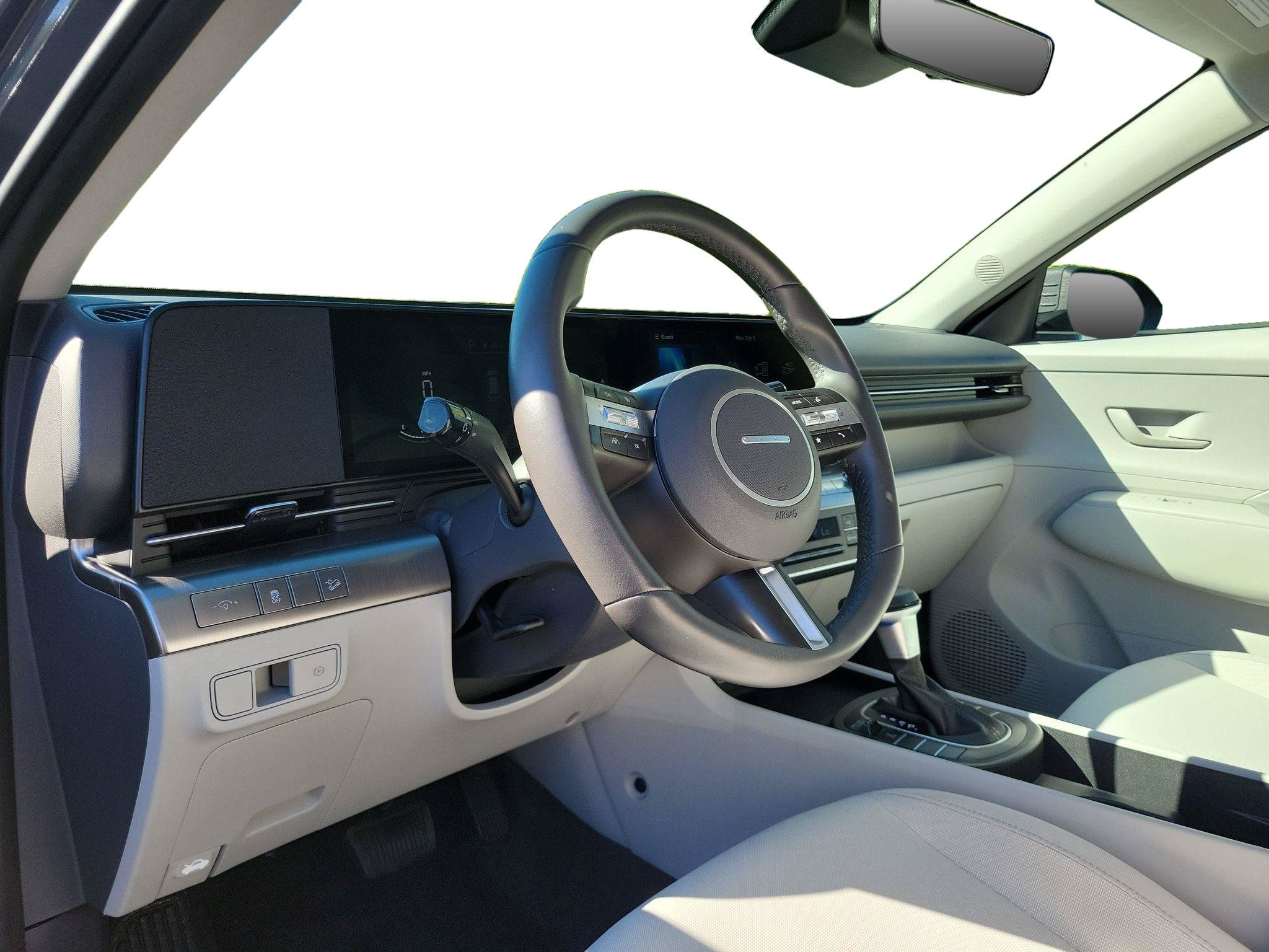 Used 2025 Hyundai Kona SEL AWD/4WD image 6
